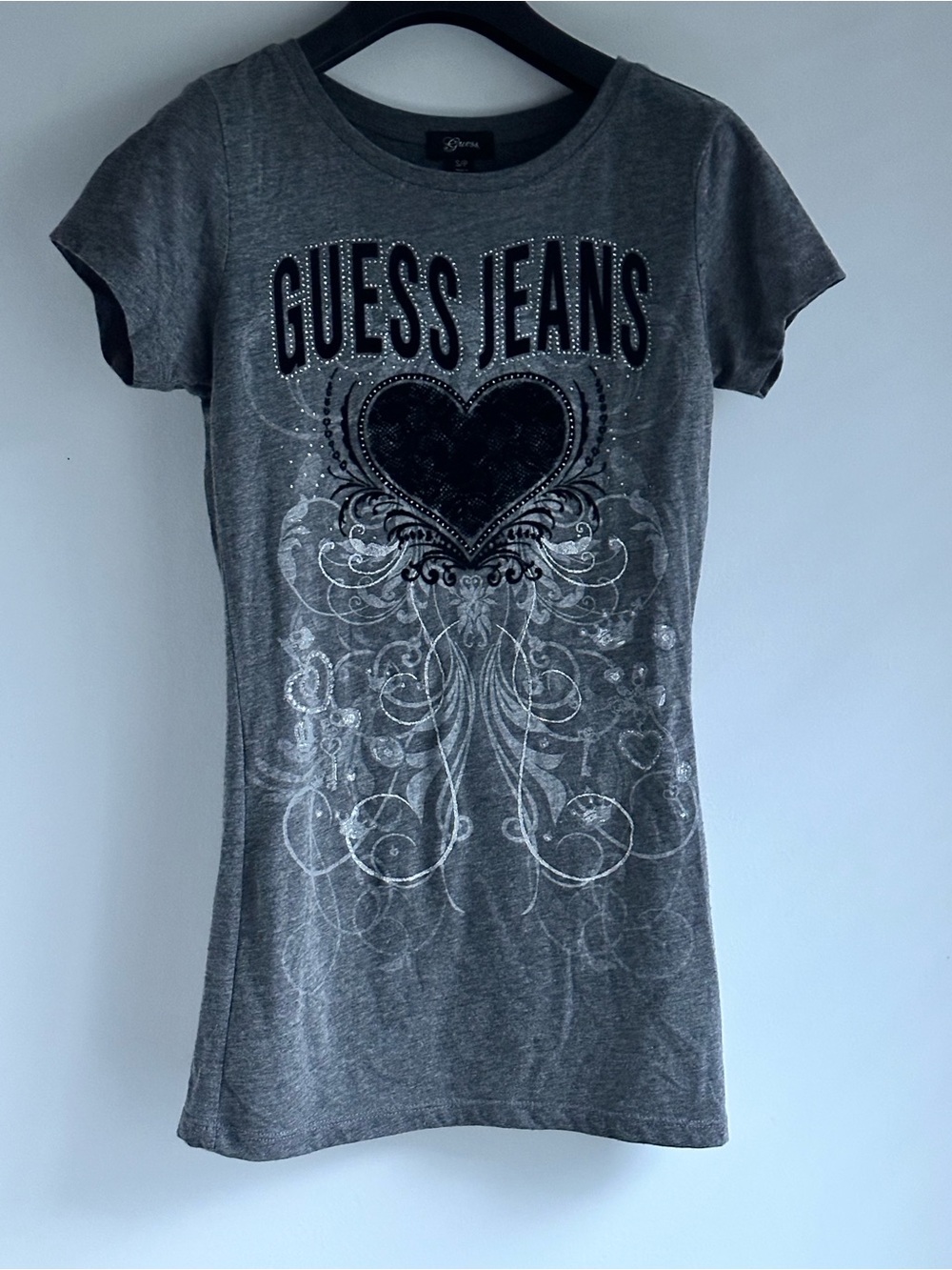 Guess Women's Gray Graphic Heart Tee